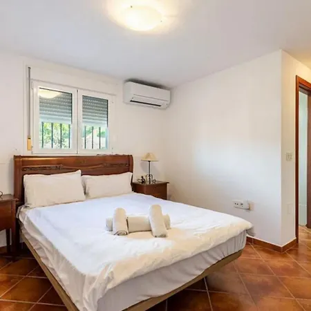Casa Ideal A Pocos Pasos De La Playa Con Piscina Y Vistas Al Mar *